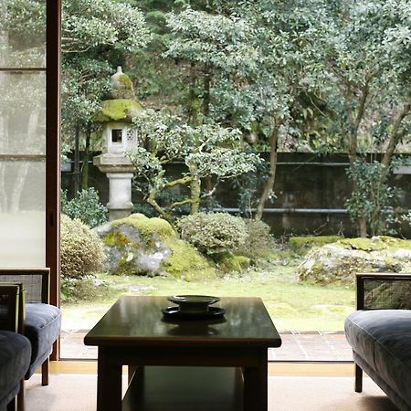 Yutouya Ryokan Тоёока Экстерьер фото