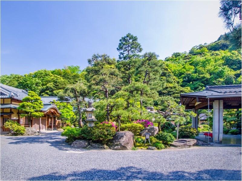 Yutouya Ryokan Тоёока Экстерьер фото