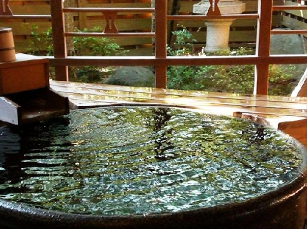 Yutouya Ryokan Тоёока Экстерьер фото