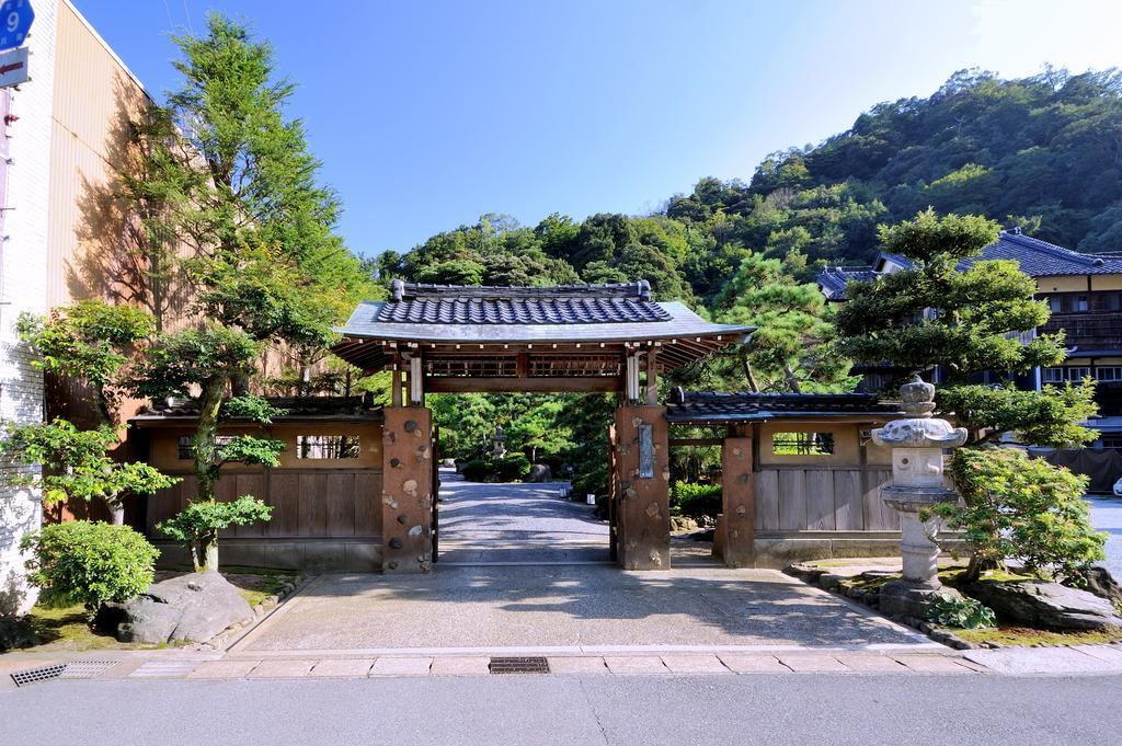 Yutouya Ryokan Тоёока Экстерьер фото